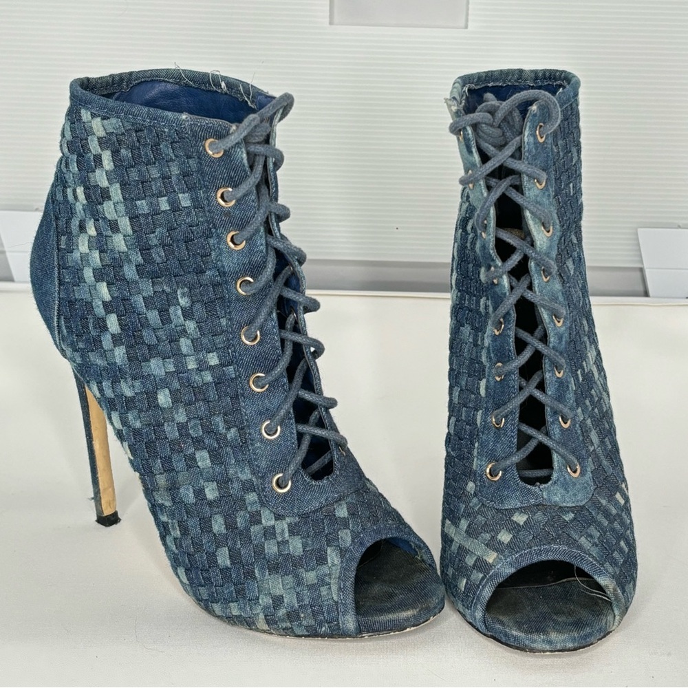 UNIQUE Ankle Booties (6.5)